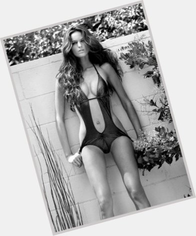 Izabel Goulart new pic 7