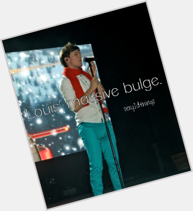 Louis Tomlinson young 3