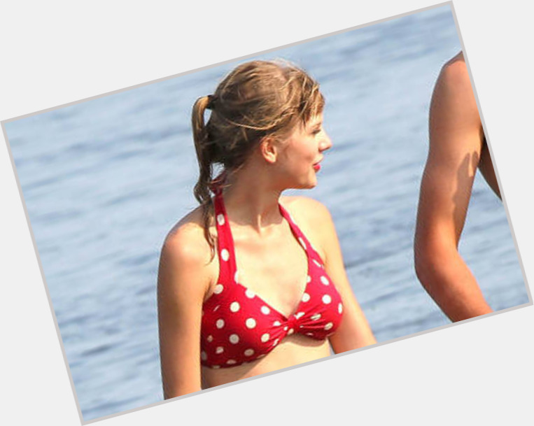 Taylor Swift body 7